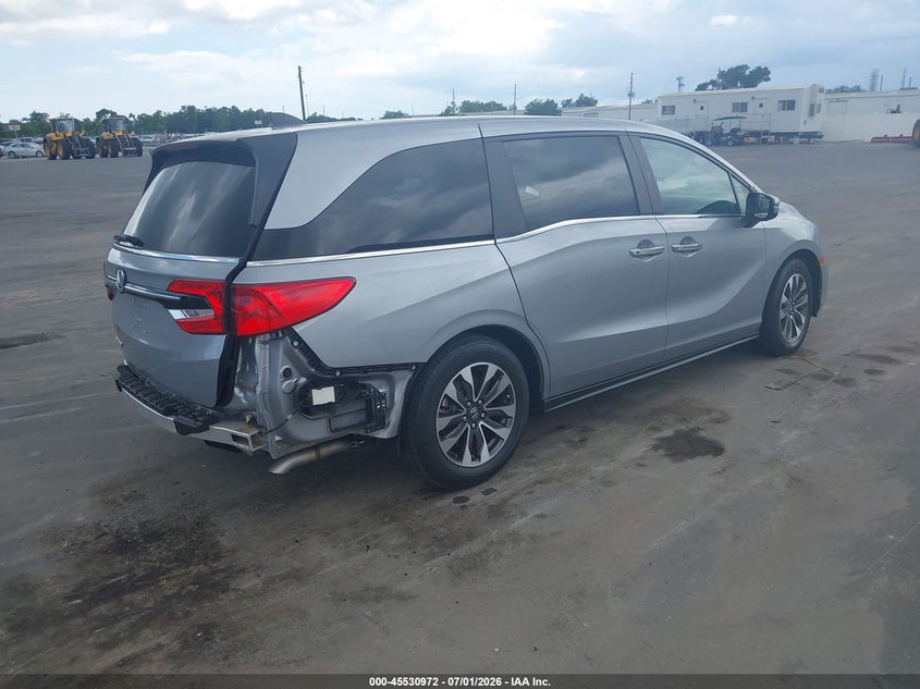 2024 Honda Odyssey VIN 5FNRL6H64RB011883 IAAI salvage auction — REAR END, Salvage Title, sold $11,100 on 2026-07-29 (photo 4)