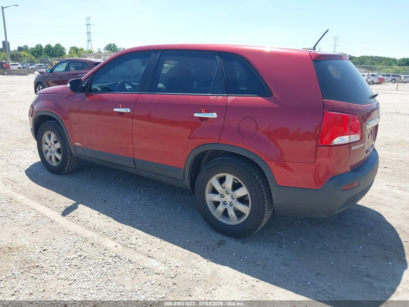2011 Kia Sorento VIN 5XYKTCA13BG016702 IAAI salvage auction — NORMAL WEAR, Clear-Endorsement (Wisconsin), sold $475 on 2026-07-28 (photo 3)