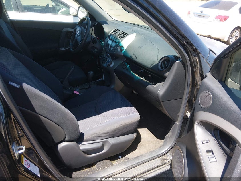 2007 Toyota Rav4 VIN JTMZD32V976036704 IAAI salvage auction — NORMAL WEAR, Clear - Dealer Only (California), sold $925 on 2026-07-29 (photo 5)