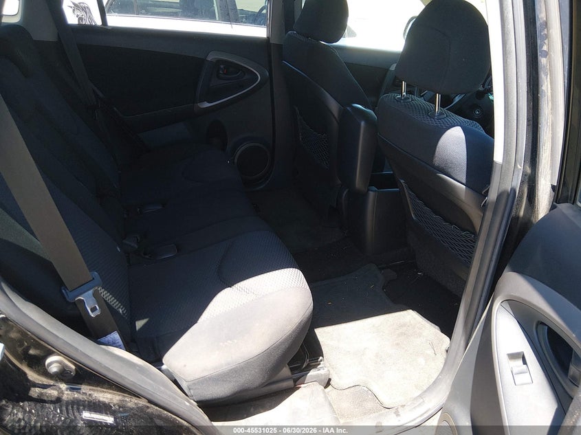 2007 Toyota Rav4 VIN JTMZD32V976036704 IAAI salvage auction — NORMAL WEAR, Clear - Dealer Only (California), sold $925 on 2026-07-29 (photo 8)