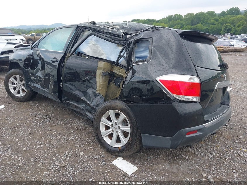 2011 Toyota Highlander VIN 5TDZK3EH8BS031353 IAAI salvage auction — ROLLOVER, Salvage (Tennessee), sold $25 on 2026-07-30 (photo 3)