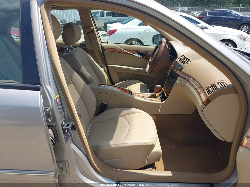 2009 Mercedes-benz E-class VIN WDBUF87X59B365968 IAAI salvage auction — NORMAL WEAR, Repossession Paperwork (Georgia), sold $875 on 2026-08-06 (photo 5)