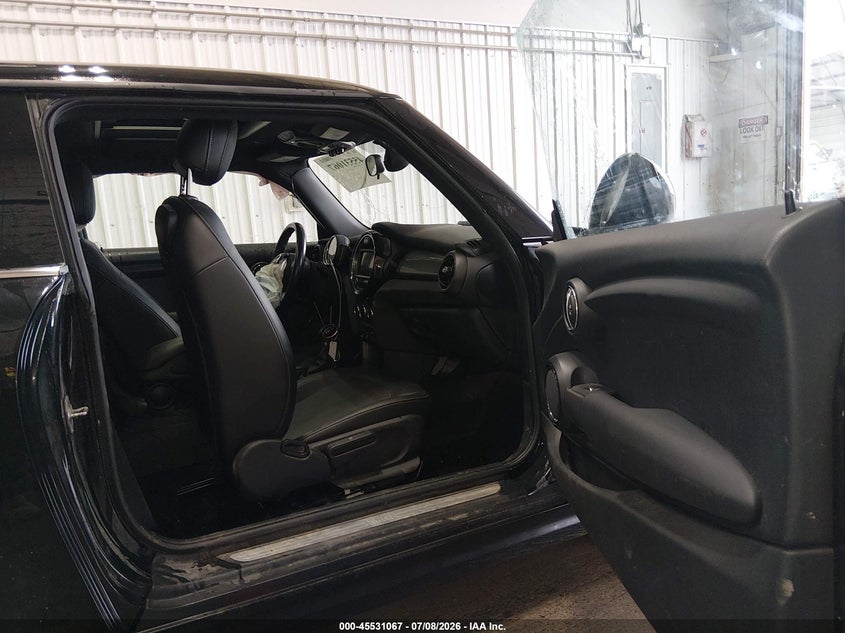 2018 Mini Hard top VIN WMWXP5C54J2G63527 IAAI salvage auction — LEFT SIDE, Wait Title, sold $500 on 2026-08-14 (photo 5)