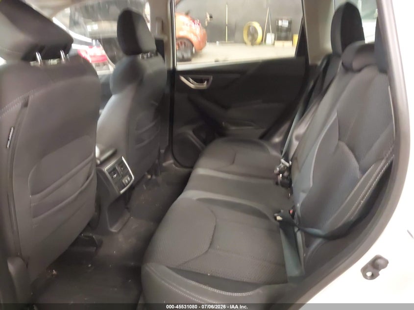 2024 Subaru Forester VIN JF2SKADC1RH463424 IAAI salvage auction — RIGHT SIDE, Mv-907A (New York), sold $8,125 on 2026-09-07 (photo 8)
