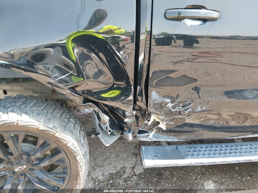 2020 Chevrolet Silverado VIN 3GCPWDED8LG443318 IAAI salvage auction — SIDE, Wait Title, sold $10,400 on 2026-09-14 (photo 6)