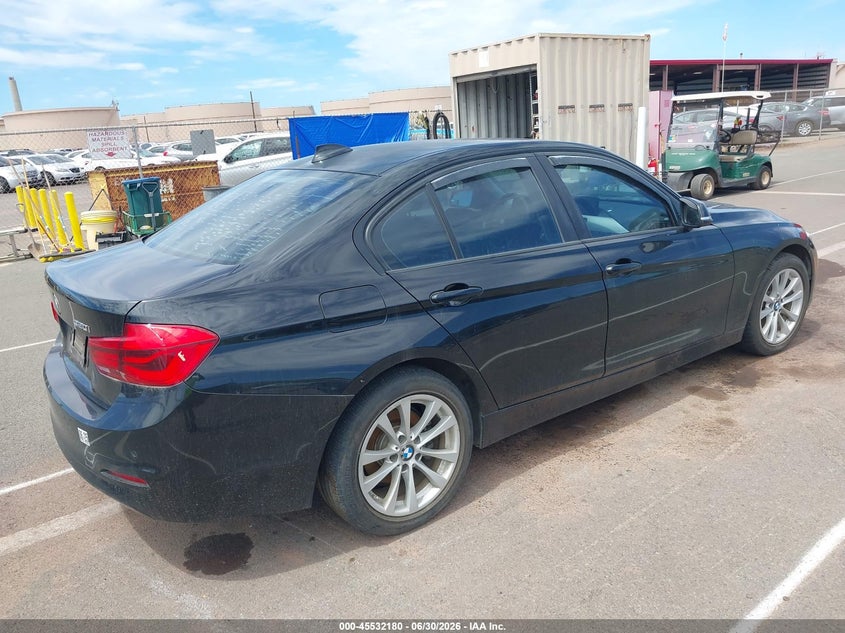 2016 BMW VIN WBA8E1G50GNT34423 IAAI salvage auction — NORMAL WEAR, Clear (Hawaii), sold $275 on 2026-07-21 (photo 4)