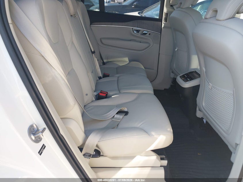 2025 Volvo Xc90 VIN YV4062PE8S1332077 IAAI salvage auction — SIDE, Salvage (Massachusetts), sold $15,200 on 2026-07-28 (photo 8)
