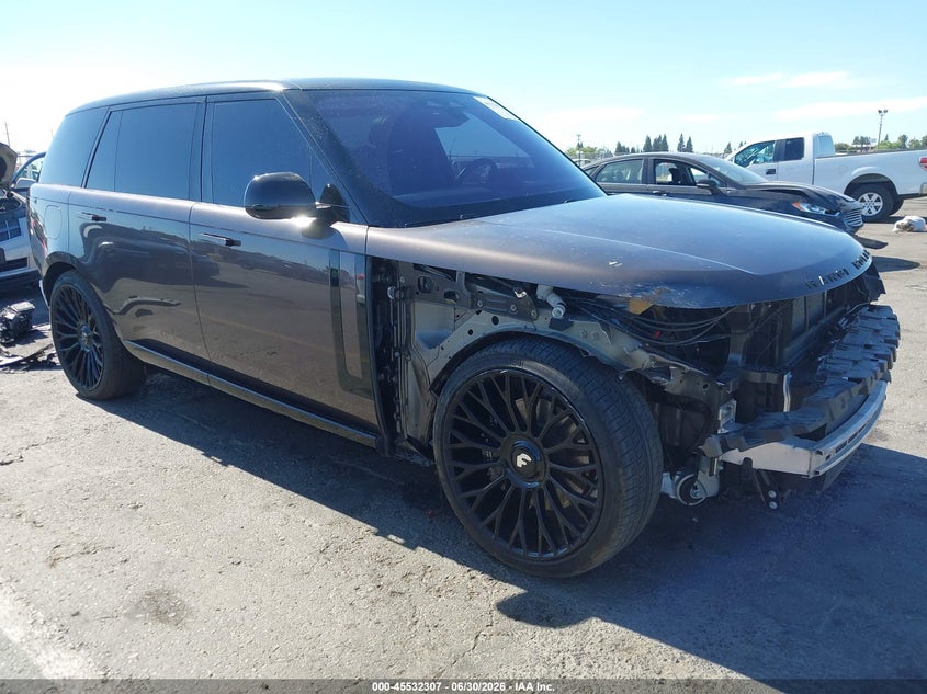 2023 Land rover RANGE ROVER VIN SALKPBE78PA052611 IAAI salvage auction — RIGHT FRONT, Salvage Title, sold $14,100 on 2026-07-29 (photo 1)