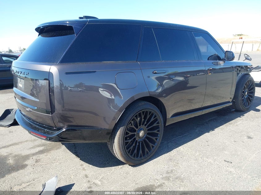 2023 Land rover RANGE ROVER VIN SALKPBE78PA052611 IAAI salvage auction — RIGHT FRONT, Salvage Title, sold $14,100 on 2026-07-29 (photo 4)
