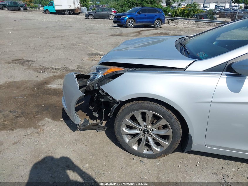 2013 Hyundai Sonata VIN 5NPEC4AC4DH786892 IAAI salvage auction — FRONT END, Salvage (Pennsylvania), sold $450 on 2026-07-31 (photo 6)