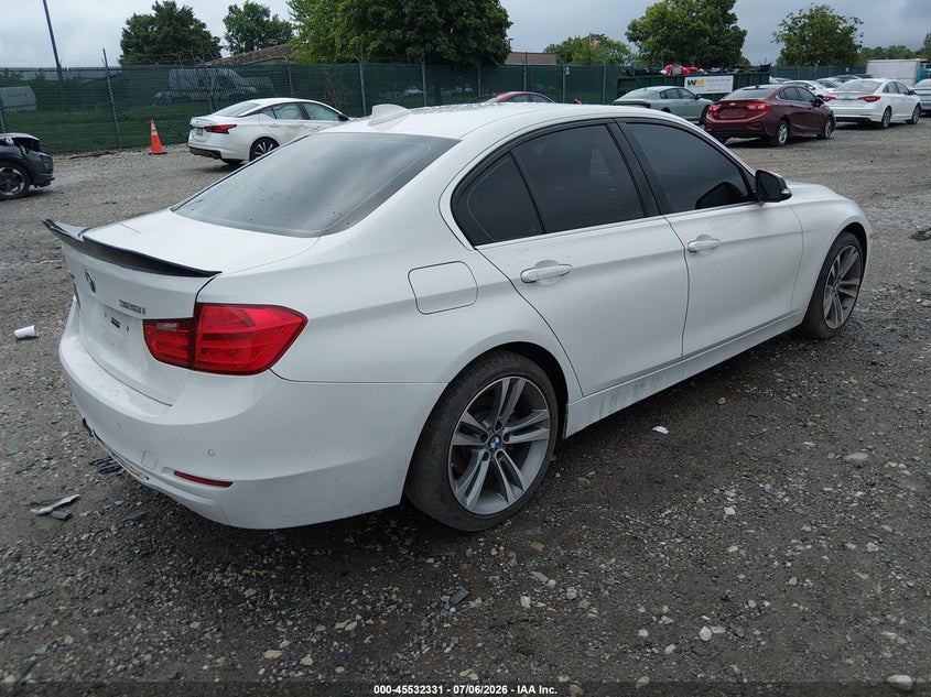 2015 BMW 3er VIN WBA3B5G52FNS12011 IAAI salvage auction — FRONT & REAR, Salvage (Pennsylvania), sold $1,650 on 2026-08-07 (photo 4)