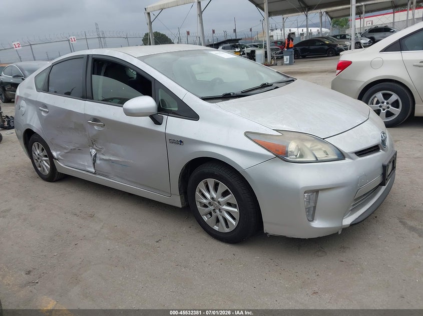 2014 Toyota Prius VIN JTDKN3DP4E3054782 IAAI salvage auction — RIGHT SIDE, Salvage (California), sold $3,900 on 2026-07-22 (photo 1)
