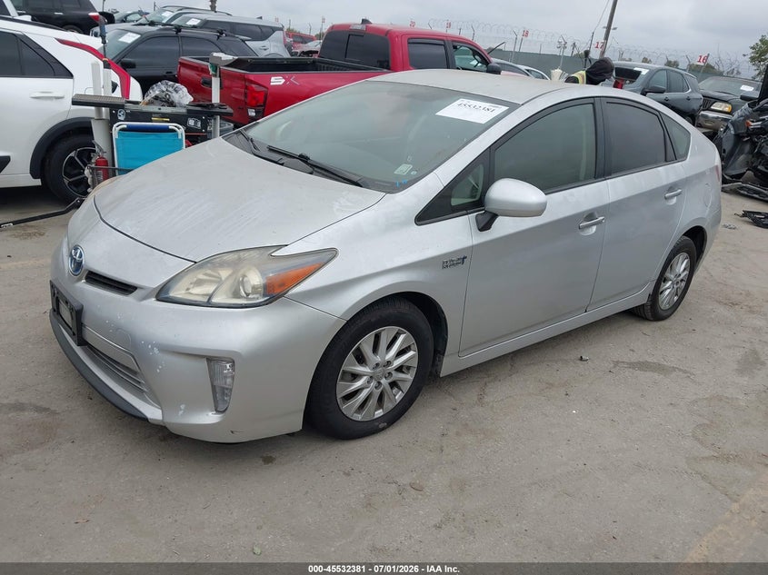 2014 Toyota Prius VIN JTDKN3DP4E3054782 IAAI salvage auction — RIGHT SIDE, Salvage (California), sold $3,900 on 2026-07-22 (photo 2)