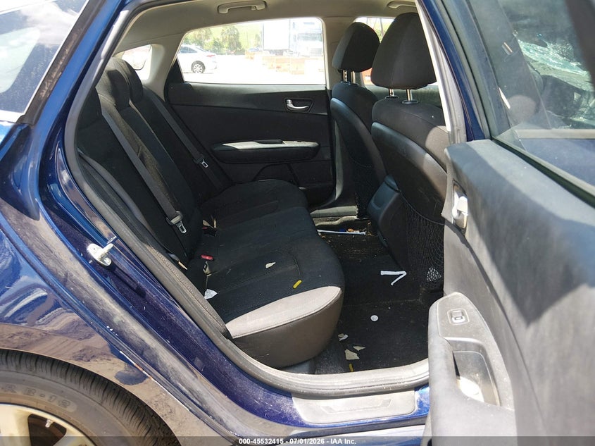 2019 Kia Optima VIN 5XXGT4L37KG277572 IAAI salvage auction — FRONT END, Rebuildable (Florida), sold $25 on 2026-07-28 (photo 8)