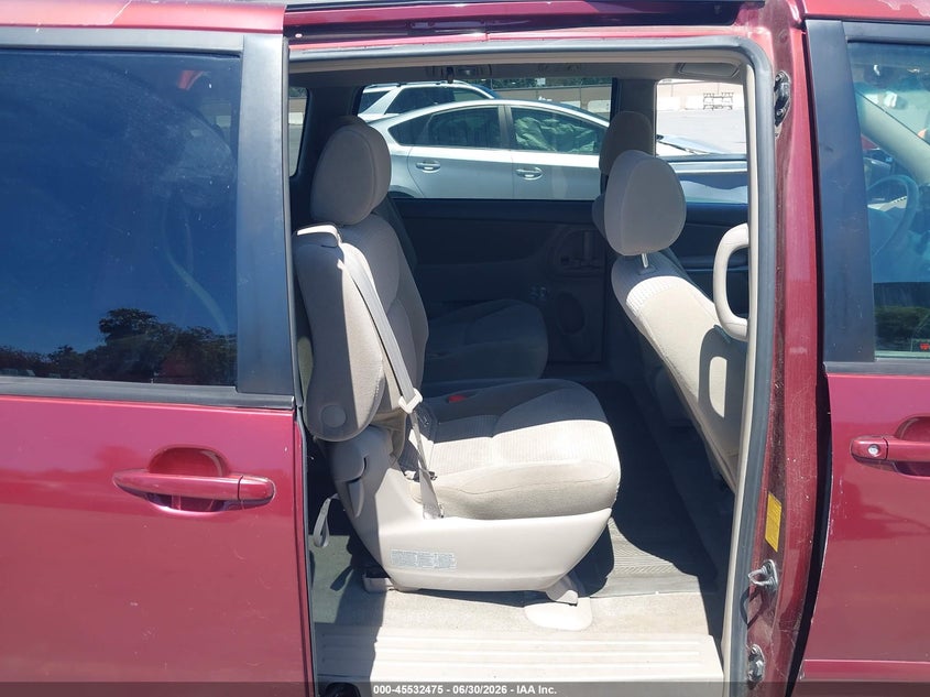 2006 Toyota Sienna VIN 5TDZA23C36S533052 IAAI salvage auction — NORMAL WEAR, Clear - Dealer Only (California), sold $1,100 on 2026-07-13 (photo 8)