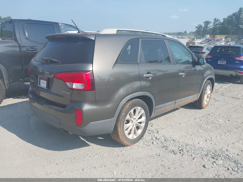 2015 Kia Sorento VIN 5XYKU4A74FG587970 IAAI salvage auction — NORMAL WEAR, Salvage Title, sold $25 on 2026-07-21 (photo 4)