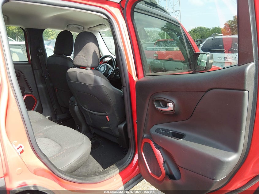 2017 Jeep Renegade VIN ZACCJBCB5HPE74096 IAAI salvage auction — LEFT SIDE, Clear (Indiana), sold $1,650 on 2026-08-01 (photo 8)