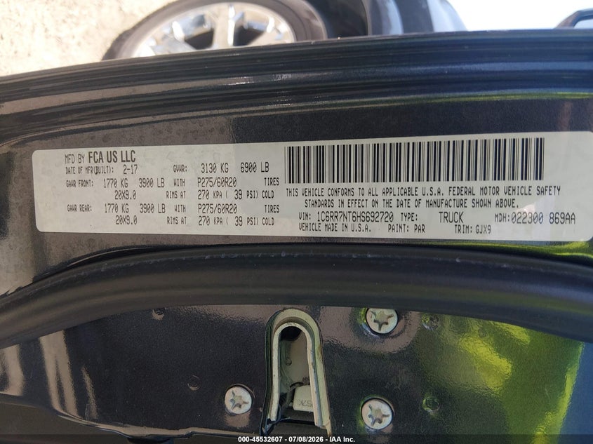 2017 Ram 1500 VIN 1C6RR7NT6HS692720 IAAI salvage auction — RIGHT FRONT, Salvage Title, sold $4,900 on 2026-08-29 (photo 9)