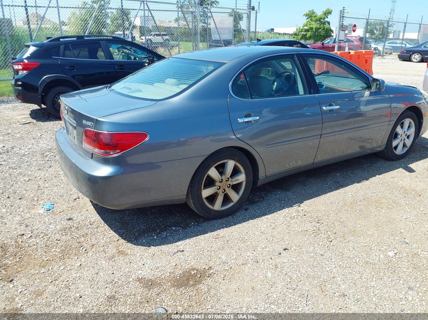 2005 Lexus Es 330 VIN JTHBA30G455119215 IAAI salvage auction — NORMAL WEAR, Clear (Illinois), sold $675 on 2026-07-15 (photo 4)