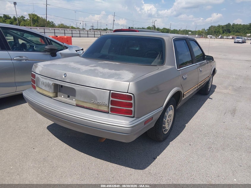 1996 Oldsmobile Ciera VIN 1G3AJ55M8T6313065 IAAI salvage auction — NORMAL WEAR, Clear (Alabama), sold $375 on 2026-07-27 (photo 4)