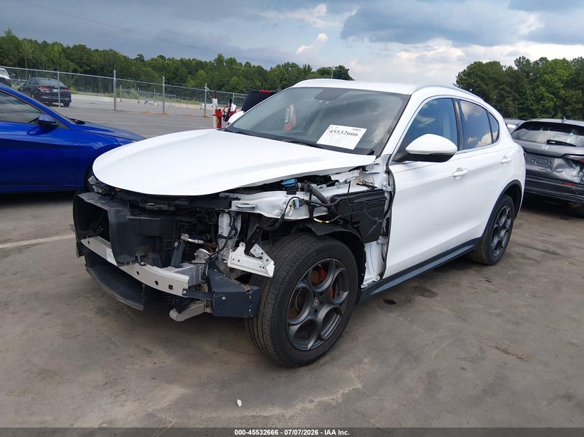 2018 Alfa romeo Stelvio VIN ZASFAKBN0J7B73416 IAAI salvage auction — FRONT END, Salvage (North Carolina), sold $3,050 on 2026-08-12 (photo 2)