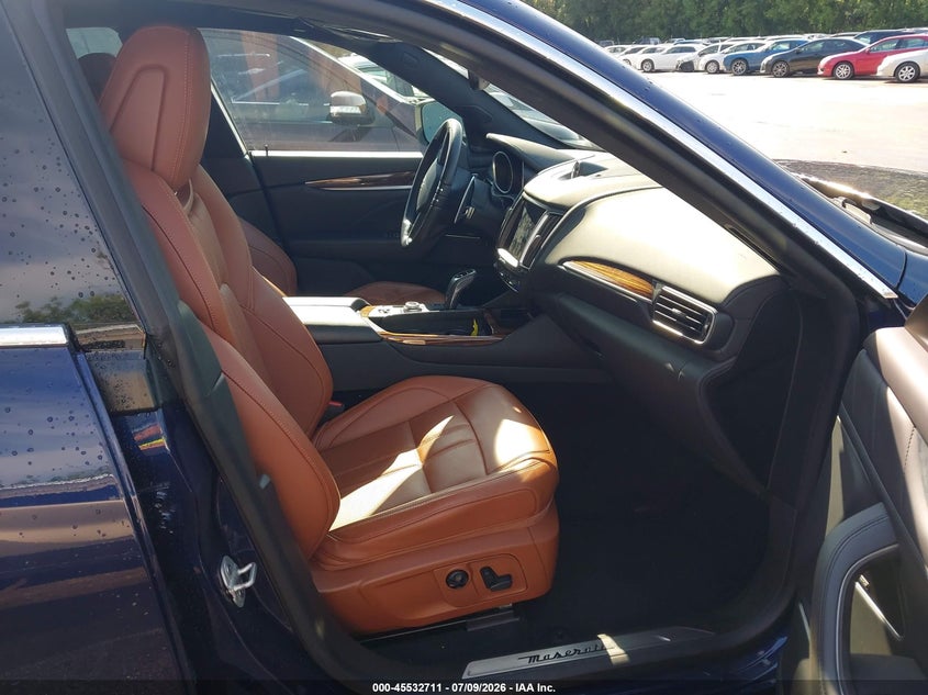 2019 Maserati Levante VIN ZN661YUS1KX322270 IAAI salvage auction — FRONT END, Salvage (Kansas), sold $11,800 on 2026-08-12 (photo 5)