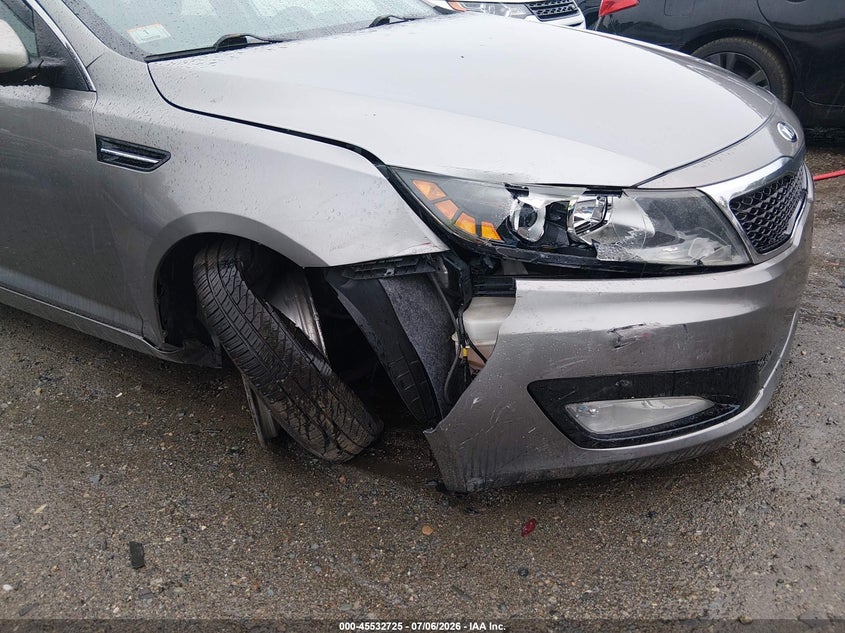 2013 Kia Optima VIN 5XXGM4A70DG164651 IAAI salvage auction — RIGHT FRONT, Clear (Massachusetts), sold $250 on 2026-07-17 (photo 6)