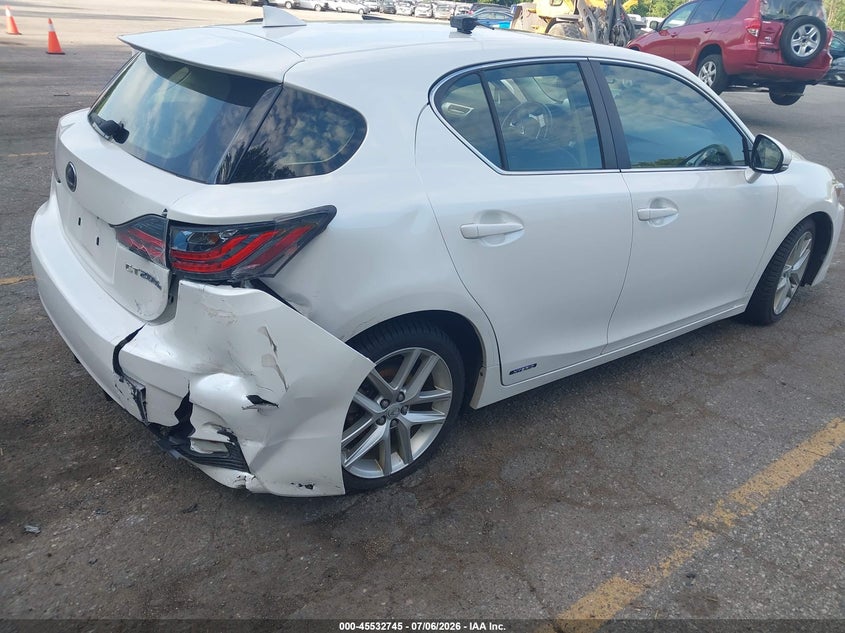 2015 Lexus Ct VIN JTHKD5BH4F2220329 IAAI salvage auction — REAR END, Clear (Michigan), sold $4,000 on 2026-07-18 (photo 4)