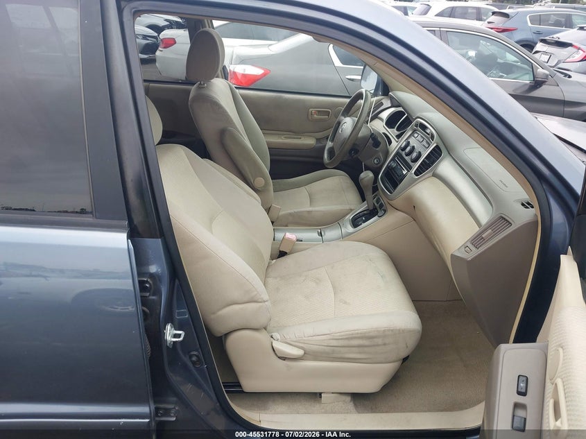 2004 Toyota Highlander VIN JTEGD21A040093688 IAAI salvage auction — FRONT END, Salvage (California), sold $625 on 2026-07-23 (photo 5)