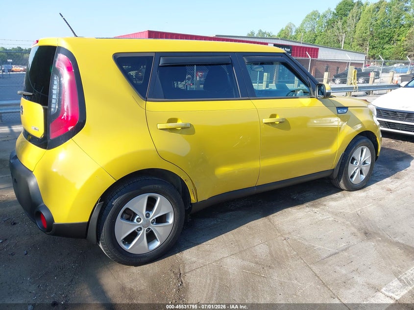 2014 Kia Soul VIN KNDJP3A53E7046884 IAAI salvage auction — SIDE, Clear (North Carolina), sold $1,300 on 2026-07-23 (photo 4)