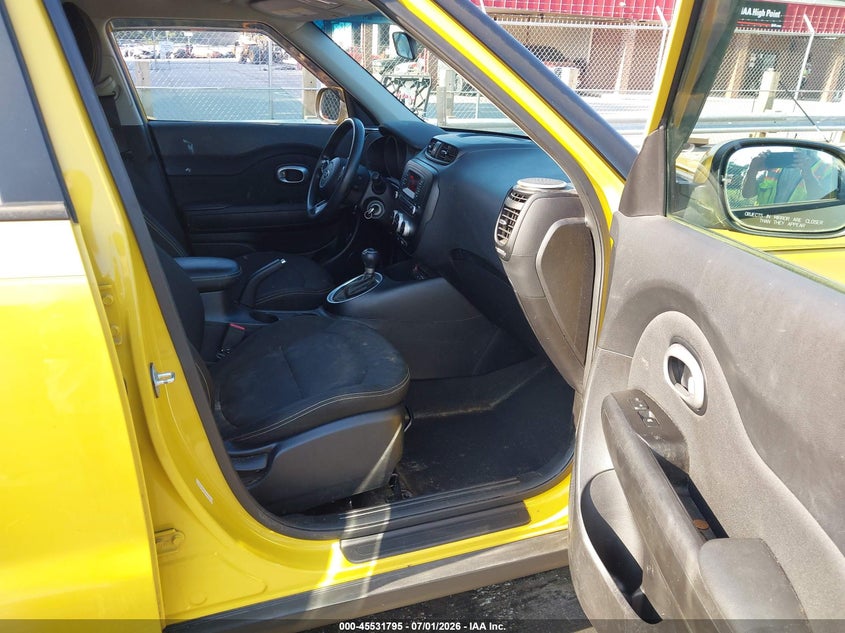 2014 Kia Soul VIN KNDJP3A53E7046884 IAAI salvage auction — SIDE, Clear (North Carolina), sold $1,300 on 2026-07-23 (photo 5)