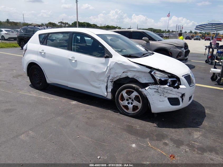 2010 Pontiac Vibe VIN 5Y2SP6E8XAZ415586 IAAI salvage auction — SIDE, Rebuildable (Florida), sold $600 on 2026-07-30 (photo 1)