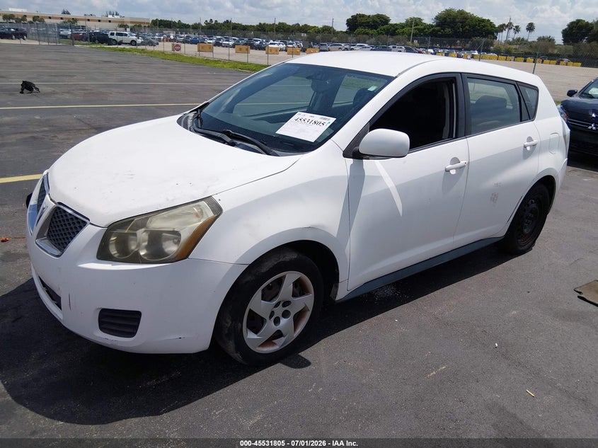2010 Pontiac Vibe VIN 5Y2SP6E8XAZ415586 IAAI salvage auction — SIDE, Rebuildable (Florida), sold $600 on 2026-07-30 (photo 2)