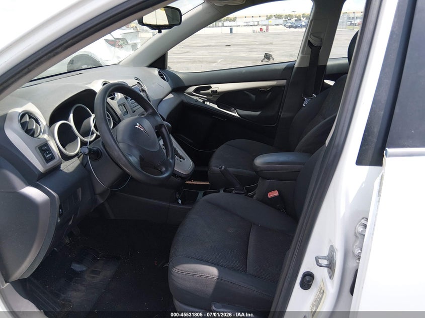 2010 Pontiac Vibe VIN 5Y2SP6E8XAZ415586 IAAI salvage auction — SIDE, Rebuildable (Florida), sold $600 on 2026-07-30 (photo 5)
