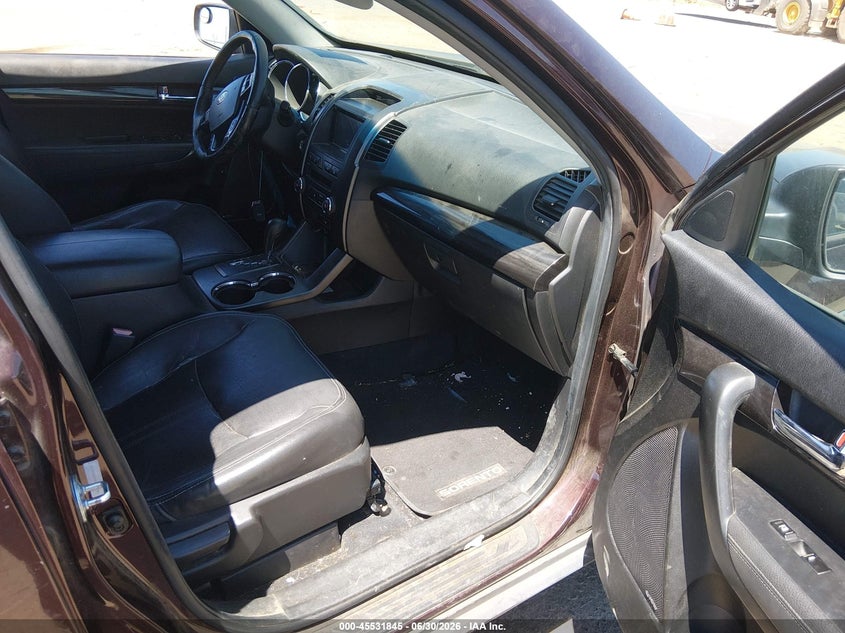 2011 Kia Sorento VIN 5XYKUDA28BG151878 IAAI salvage auction — NORMAL WEAR, Clear - Dealer Only (California), sold $825 on 2026-07-15 (photo 5)