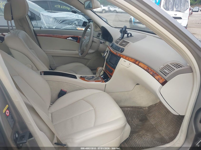 2006 Mercedes-benz E-class VIN WDBUH87J16X189800 IAAI salvage auction — REAR END, Clear (Massachusetts), sold $775 on 2026-07-17 (photo 5)