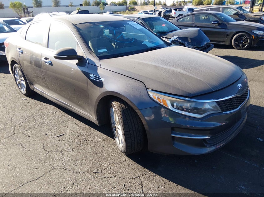 2017 Kia Optima VIN 5XXGT4L30HG131135 IAAI salvage auction — LEFT FRONT, Salvage Certificate (California), sold $1,550 on 2026-07-08 (photo 1)
