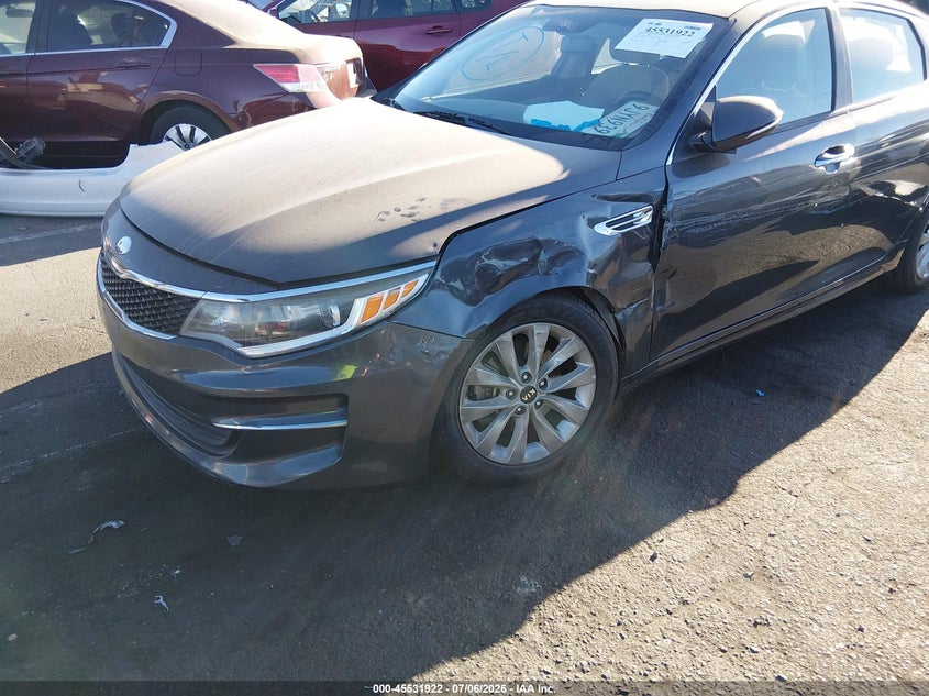 2017 Kia Optima VIN 5XXGT4L30HG131135 IAAI salvage auction — LEFT FRONT, Salvage Certificate (California), sold $1,550 on 2026-07-08 (photo 6)