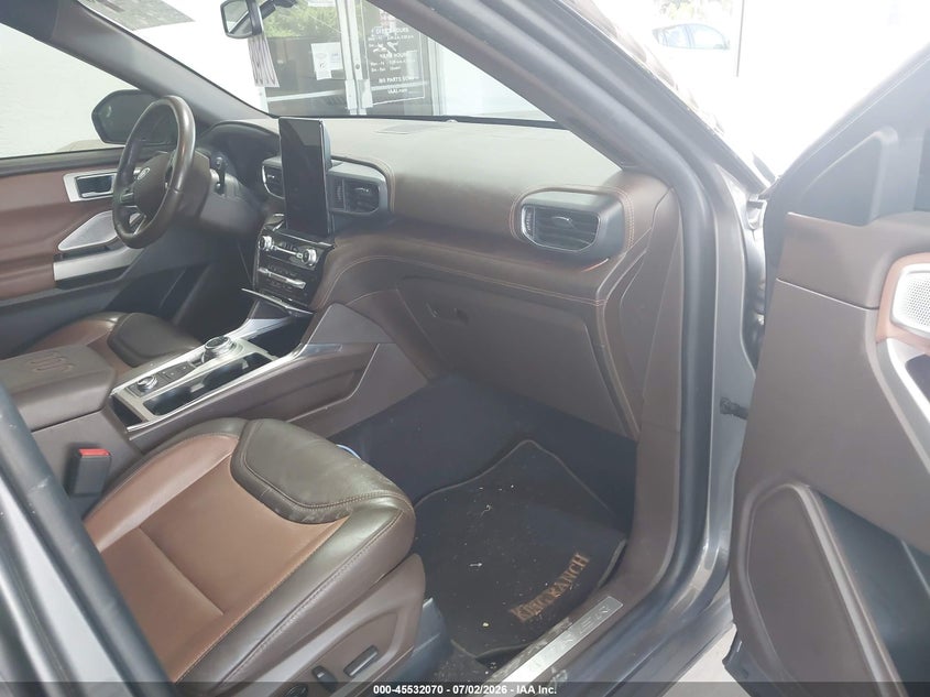 2022 Ford Explorer VIN 1FM5K8LC8NGA18874 IAAI salvage auction — RIGHT FRONT, Salvage Title, sold $8,200 on 2026-08-20 (photo 5)