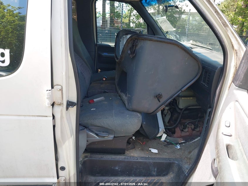 1996 Ford Econoline e350 VIN 1FBJS31H2THA13993 IAAI salvage auction — MECHANICAL, Clear (Virginia), sold $375 on 2026-07-09 (photo 5)