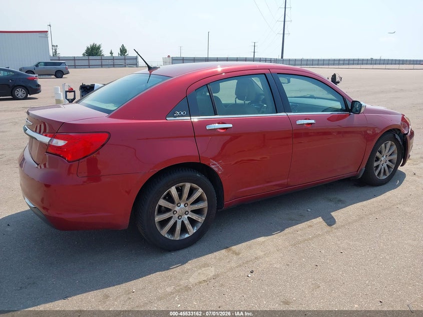 2013 Chrysler 200 VIN 1C3CCBCG2DN629880 IAAI salvage auction — NORMAL WEAR, Clear (Colorado), sold $175 on 2026-07-22 (photo 4)