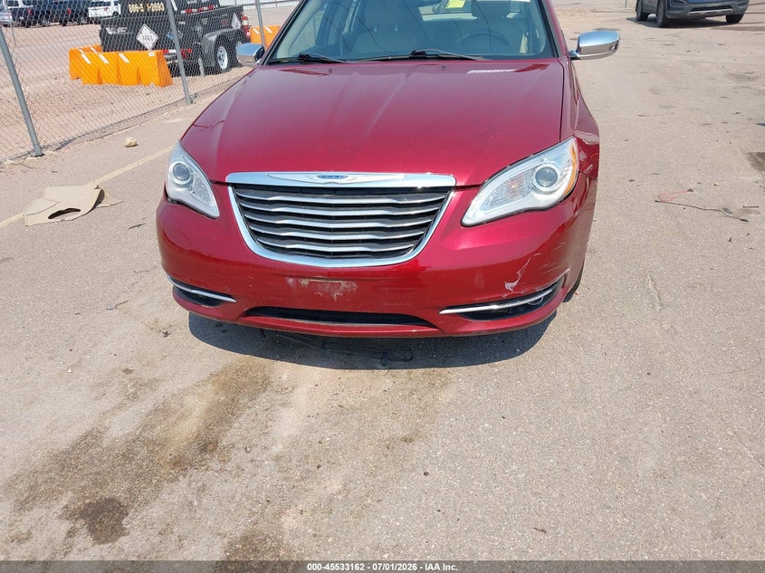 2013 Chrysler 200 VIN 1C3CCBCG2DN629880 IAAI salvage auction — NORMAL WEAR, Clear (Colorado), sold $175 on 2026-07-22 (photo 6)