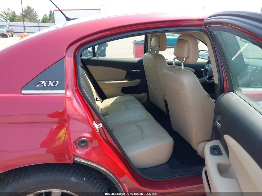 2013 Chrysler 200 VIN 1C3CCBCG2DN629880 IAAI salvage auction — NORMAL WEAR, Clear (Colorado), sold $175 on 2026-07-22 (photo 8)