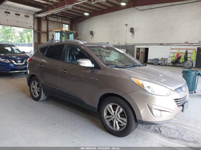 2013 Hyundai Tucson VIN KM8JUCAC4DU727106 IAAI salvage auction — NORMAL WEAR, Clear (New York), sold $1,800 on 2026-07-22 (photo 1)
