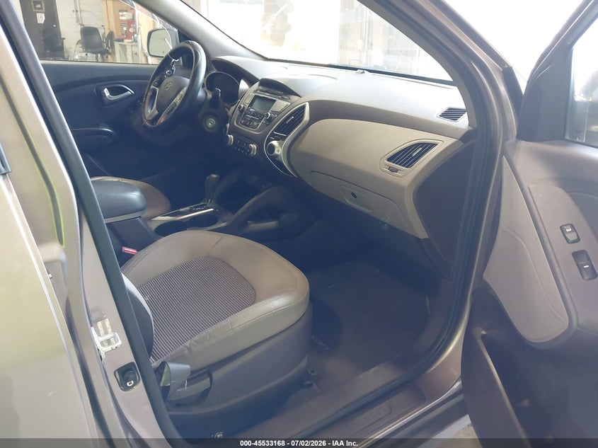 2013 Hyundai Tucson VIN KM8JUCAC4DU727106 IAAI salvage auction — NORMAL WEAR, Clear (New York), sold $1,800 on 2026-07-22 (photo 5)