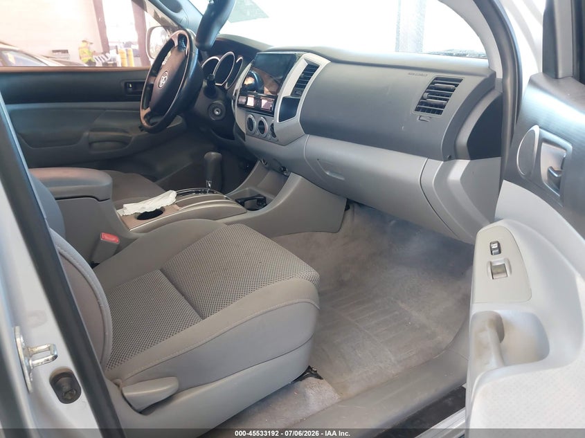 2006 Toyota Tacoma VIN 5TEMU52NX6Z147950 IAAI salvage auction — LEFT & RIGHT, Bill Of Sale (Washington), sold $3,700 on 2026-07-29 (photo 5)
