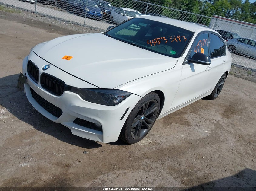 2013 BMW 3er VIN WBA3A5C58DJ462916 IAAI salvage auction — NORMAL WEAR, Clear (Virginia), sold $300 on 2026-07-17 (photo 2)