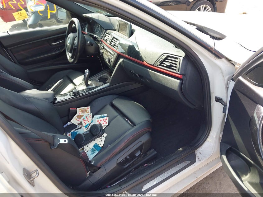 2013 BMW 3er VIN WBA3A5C58DJ462916 IAAI salvage auction — NORMAL WEAR, Clear (Virginia), sold $300 on 2026-07-17 (photo 5)