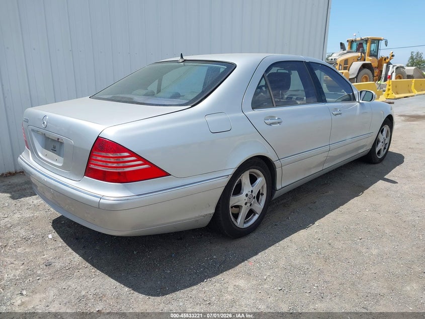 2005 Mercedes-benz S class VIN WDBNG75J25A445271 IAAI salvage auction — REAR END, Salvage (California), sold $275 on 2026-07-30 (photo 4)