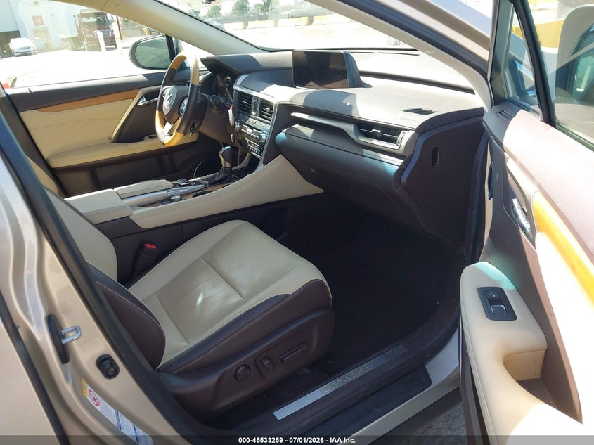2019 Lexus VIN 2T2BGMCAXKC030367 IAAI salvage auction — FRONT END, Salvage Title, sold $17,300 on 2026-08-02 (photo 5)